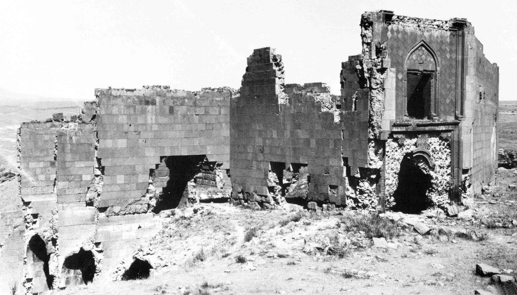 Palais 2 Ani Palais Baron vue SE début XXe SamKara 2011 p45 f91